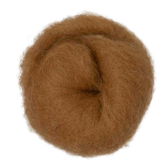 Cinnamon – Dusky gingery orange-brown shade of Maori carded wool with warm fox tones. 100g wool roving for needle felting, wet felting, and fibre crafts. Great as a base fibre, sturdy core, or rich finishing layer.