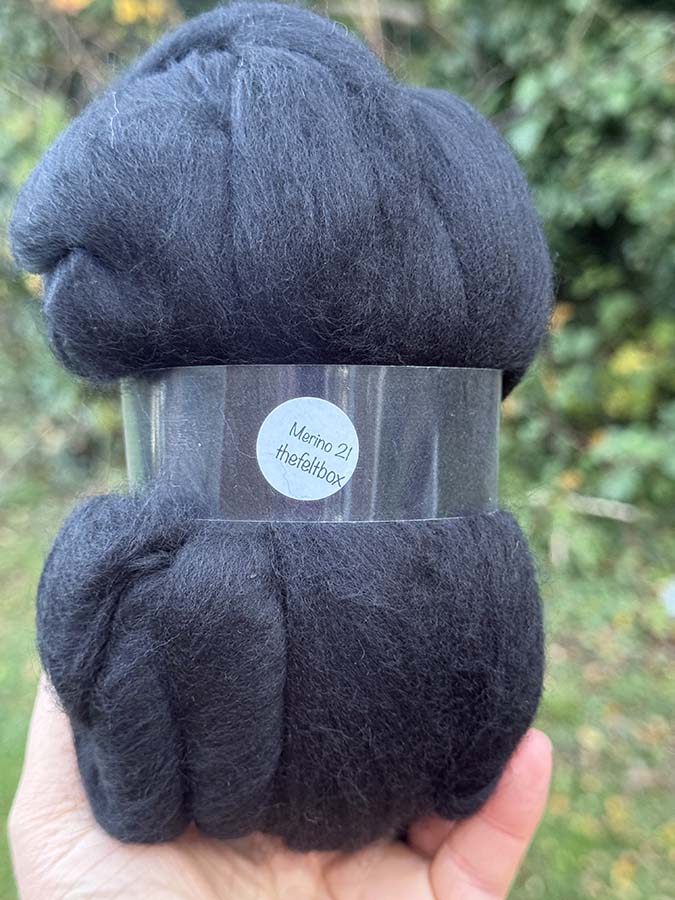 Merino Wool Top Black 100 g – Spinning & Needle Felting Fibre | The Felt Box