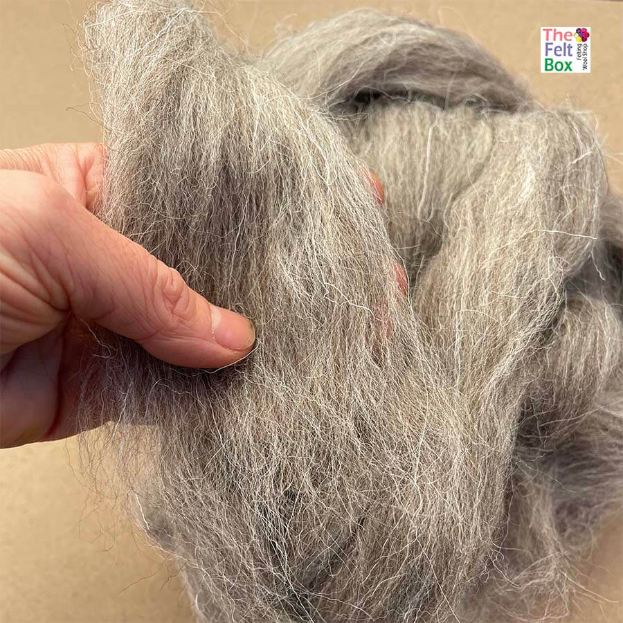 Suffolk Wool Top Roving Felting and Spinning Fibre Grey Beige