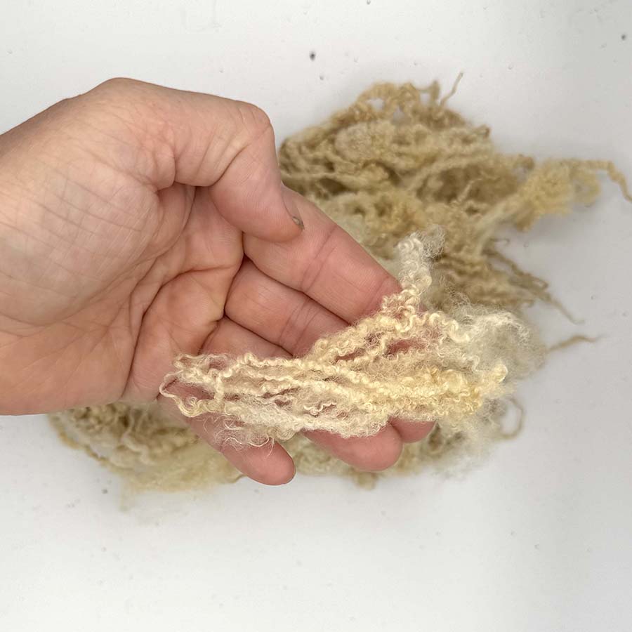 Wool Locks Fleece (63) BFL Off-white, Cream 28g