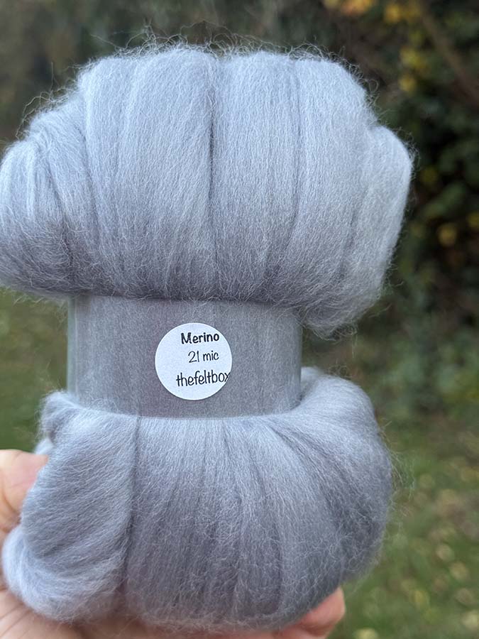 Merino Wool Top Grey 100 g – Spinning & Needle Felting Fibre | The Felt Box