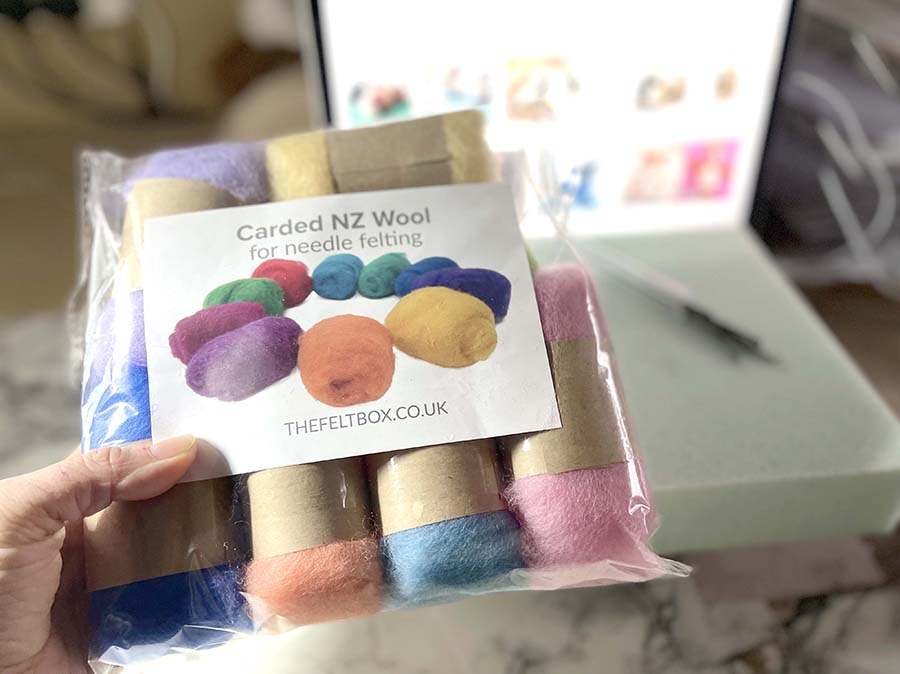 Carded Felt Needle Felting Wool Rainbow Colour Multicoloured Felting Batt 7x20g