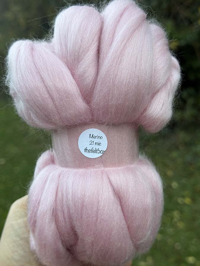 Merino Wool Top Pink 100 g – Spinning & Needle Felting Fibre | The Felt Box
